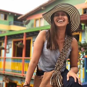 Meet your Posher, Maria paula